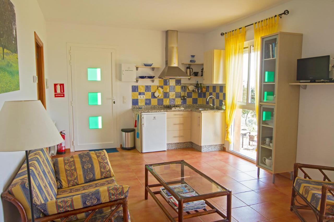 Finca El Rabilargo Arroyomolinos de Montánchez Δωμάτιο φωτογραφία